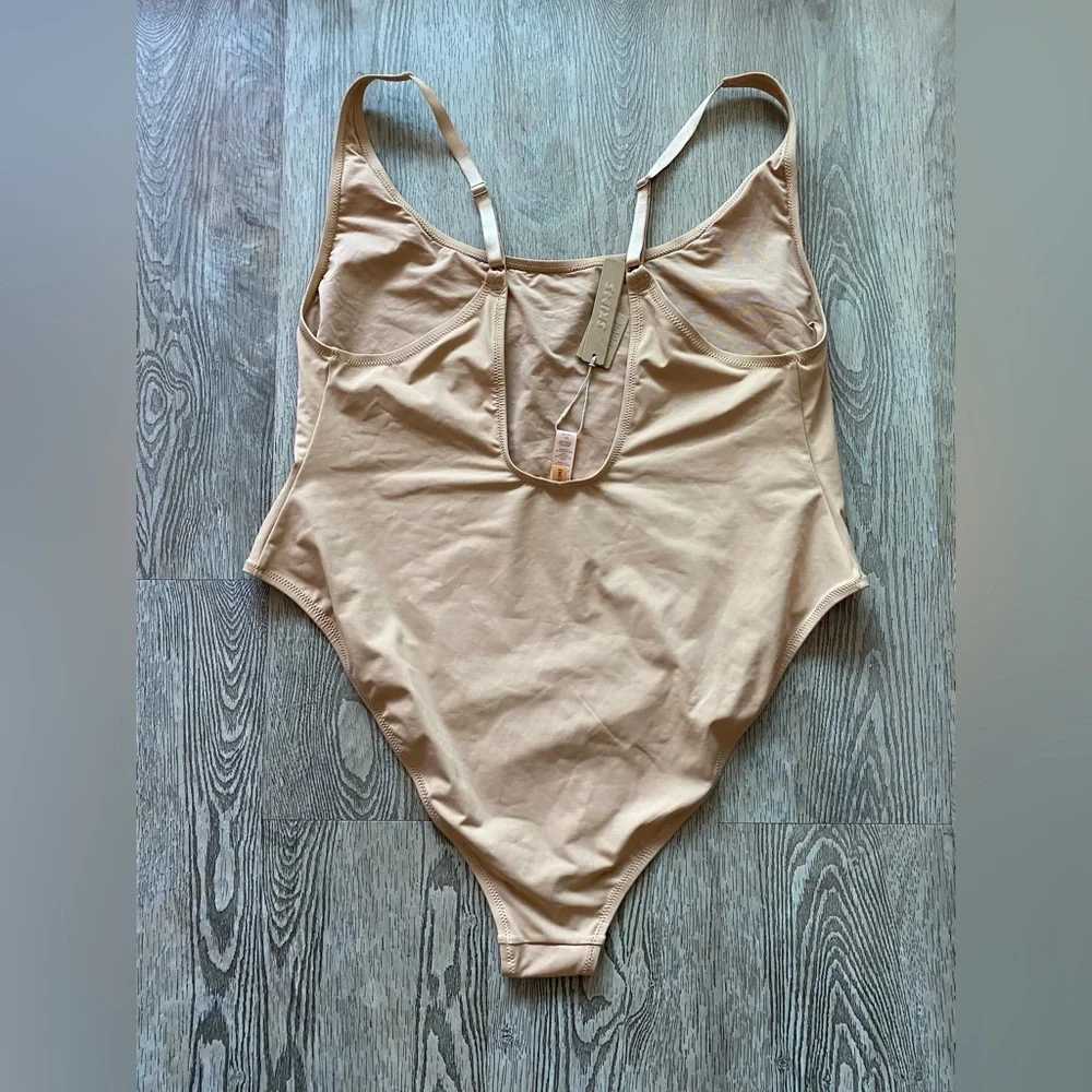 SKIMS Scoop neck One piece Swimsuit in Orche NWT